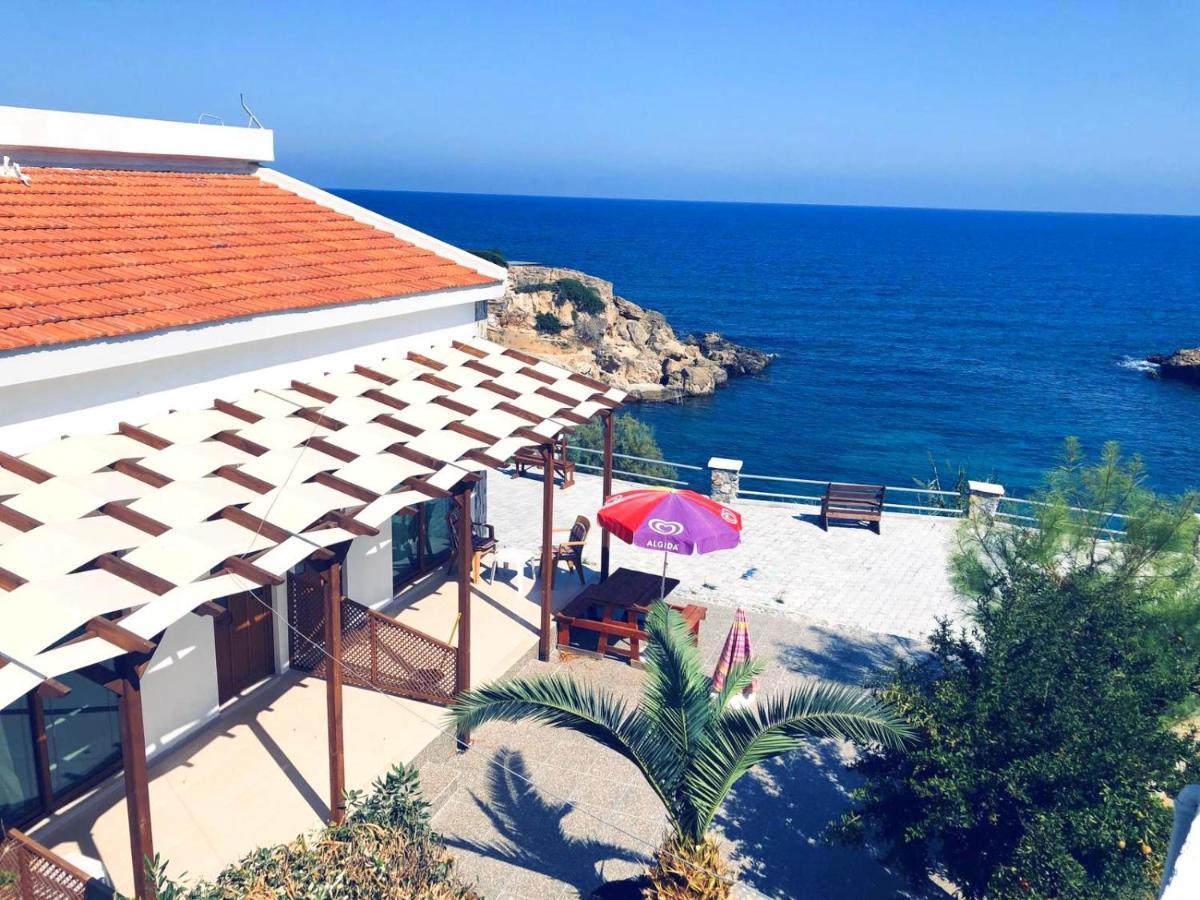 Sea & Sky Bungalows Next To Escape Beach Kyrenia  Bagian luar foto